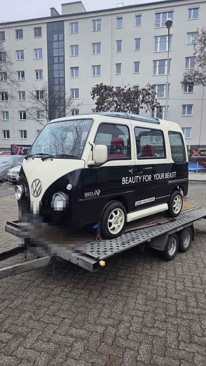 Retro-Kleinbus Transport